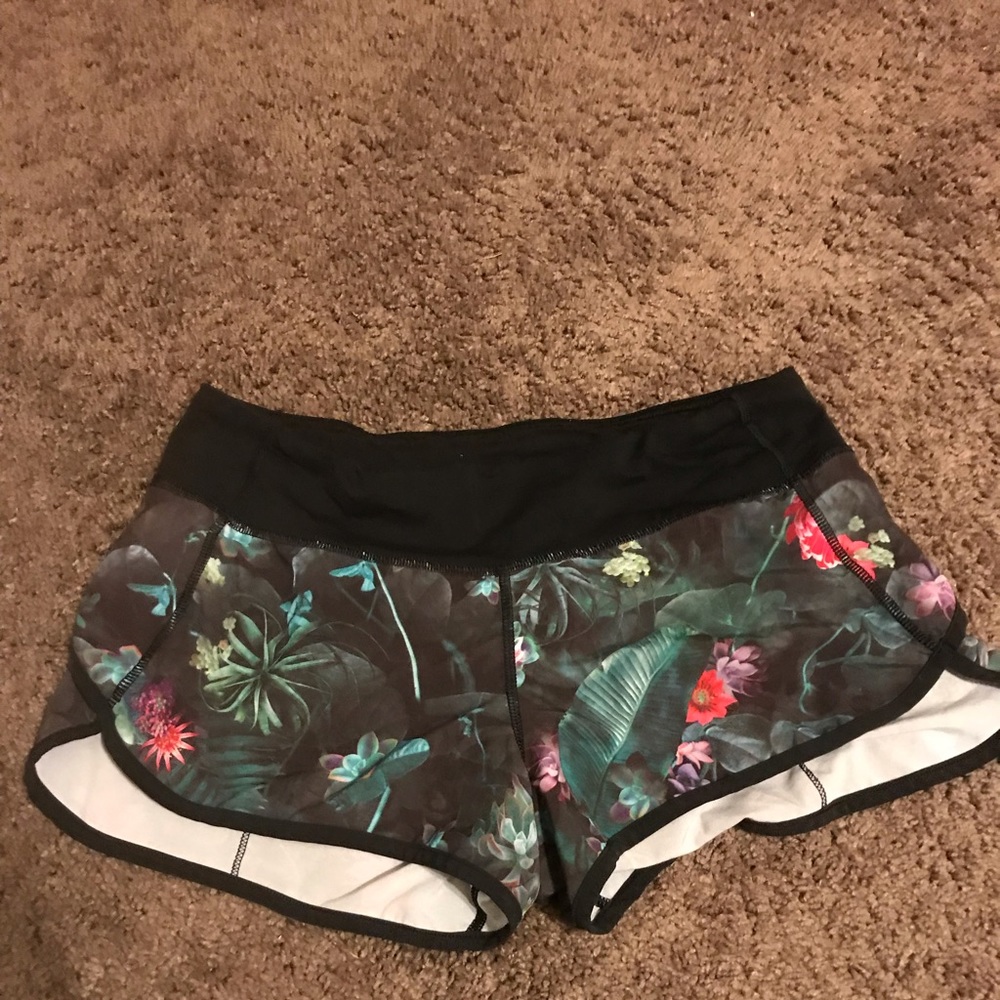 Lululemon speedy running shorts